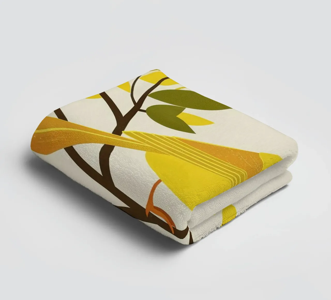 Canari jaune vif assis sur une branche avec un vert luxuriant serviette de bain de DesignDoodle