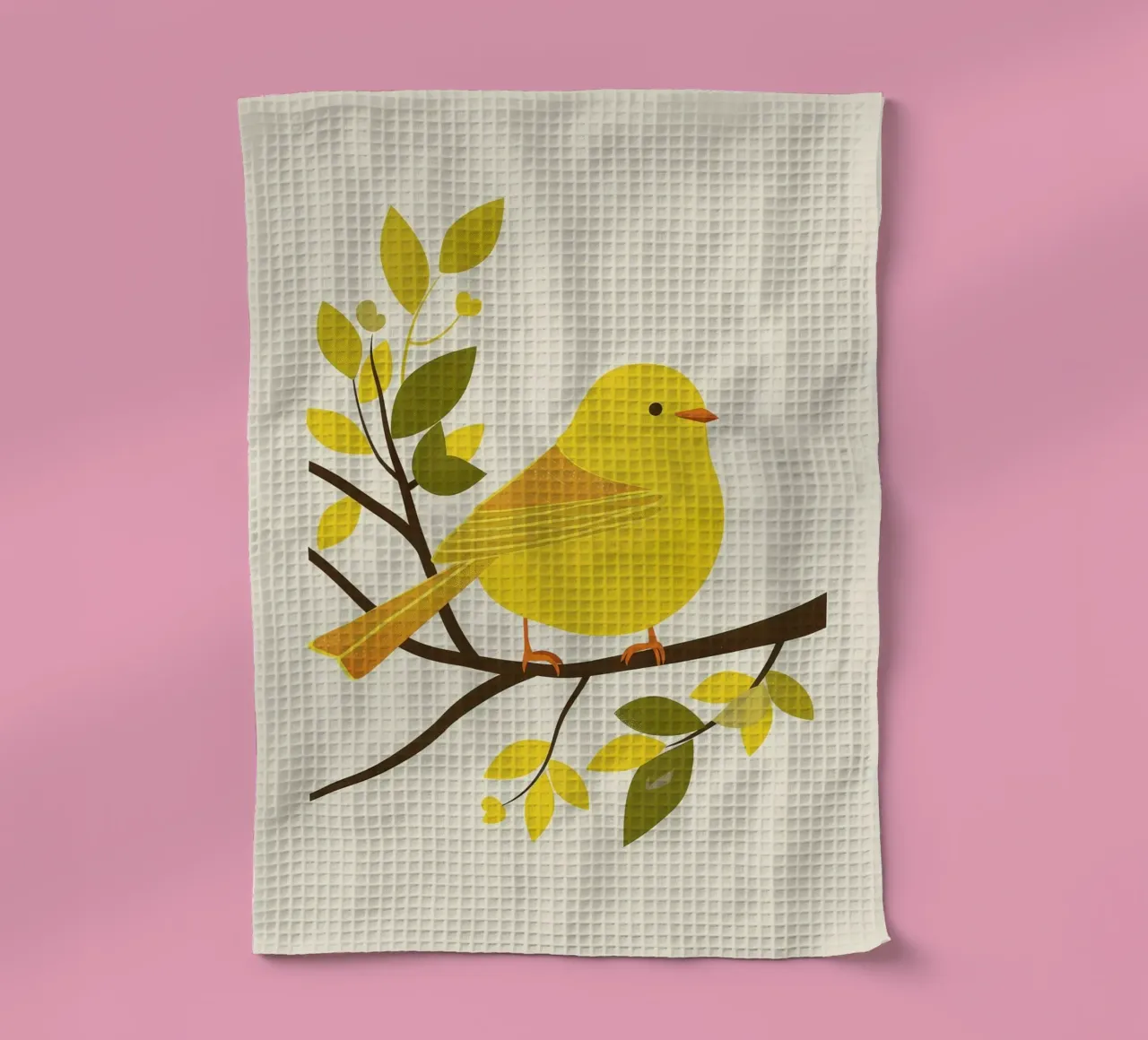 Canari jaune vif assis sur une branche avec un vert luxuriant torchon de DesignDoodle