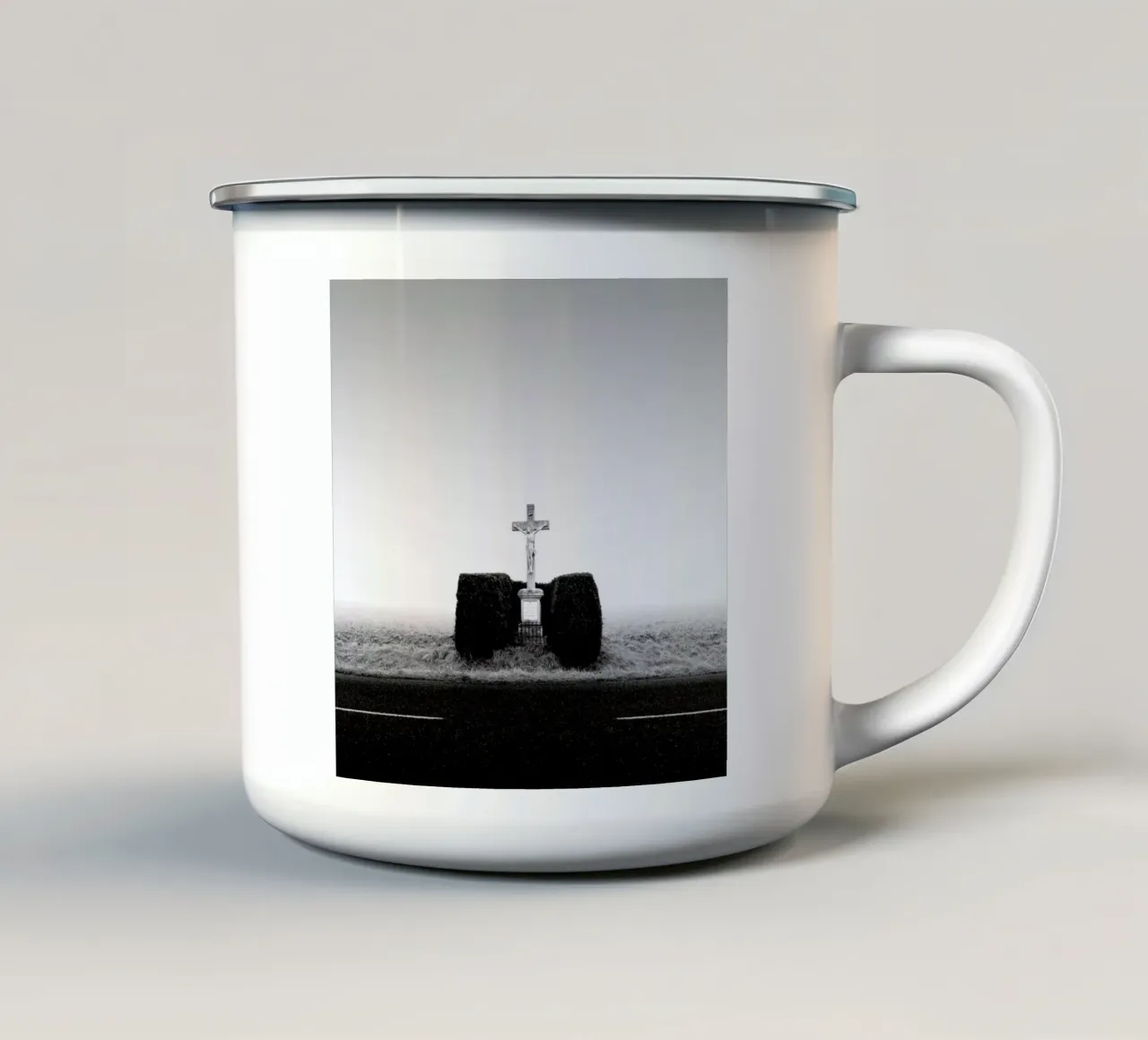 Croix Alsacienne Au Nom Du Père tazza in smalto da Håggard Photography | Ronny Behnert