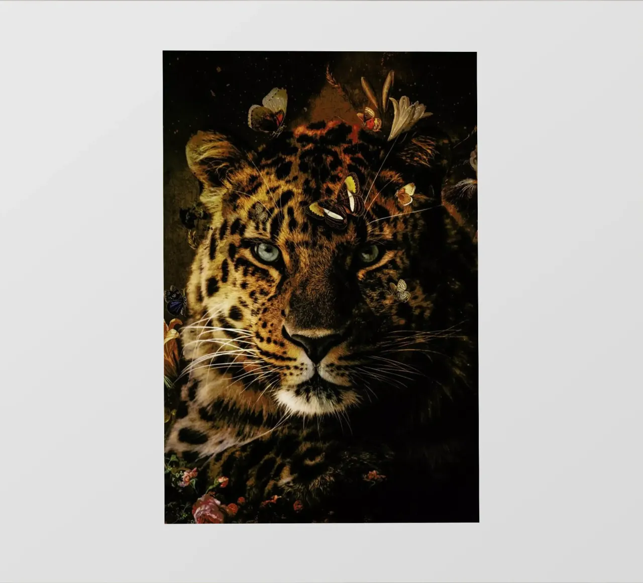 Leopard 4 pellicola backlit da Wouter Rikken