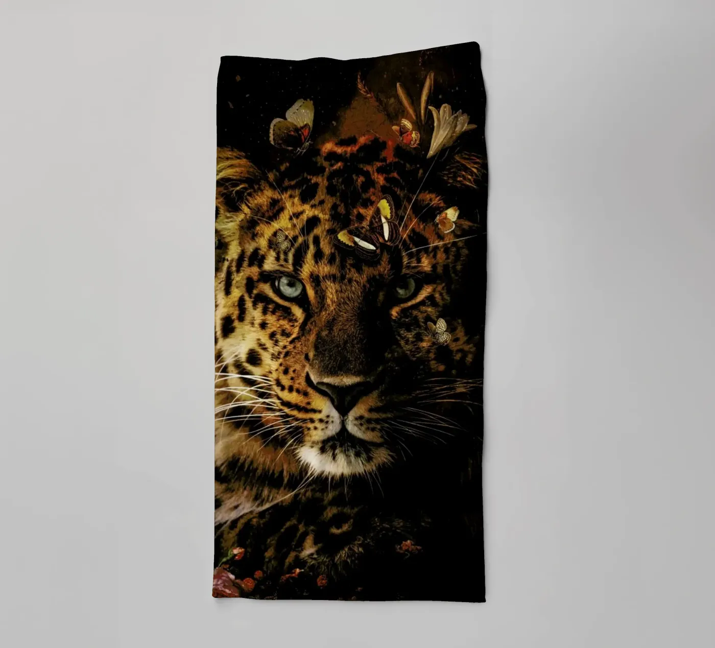 Leopard 4 badhanddoek van Wouter Rikken