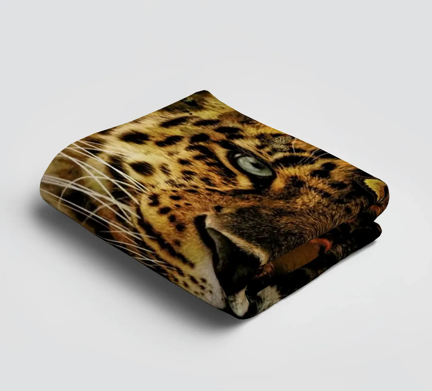 Leopard 4 badhanddoek van Wouter Rikken
