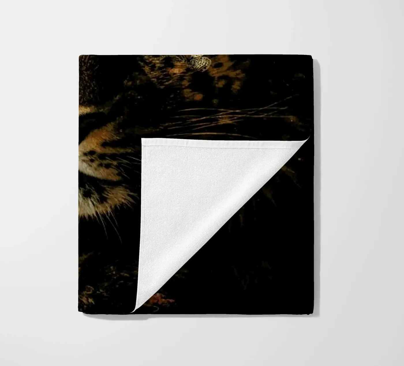 Leopard 4 strandhanddoek van Wouter Rikken