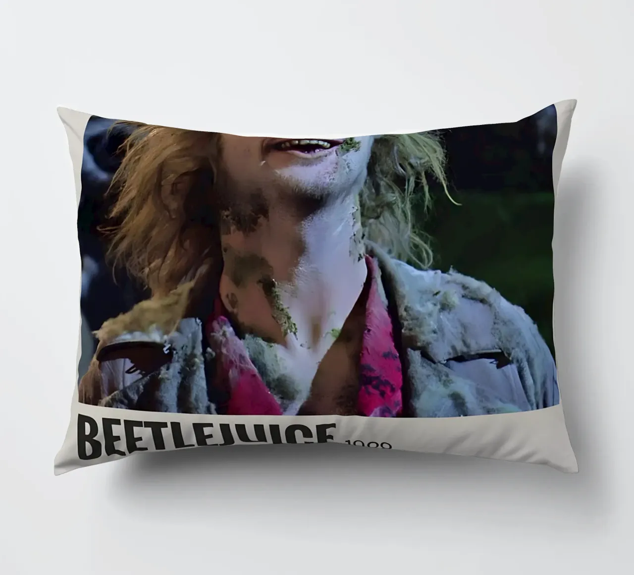 BEETLEJUICE 1988 Kissen von MVFminimalist