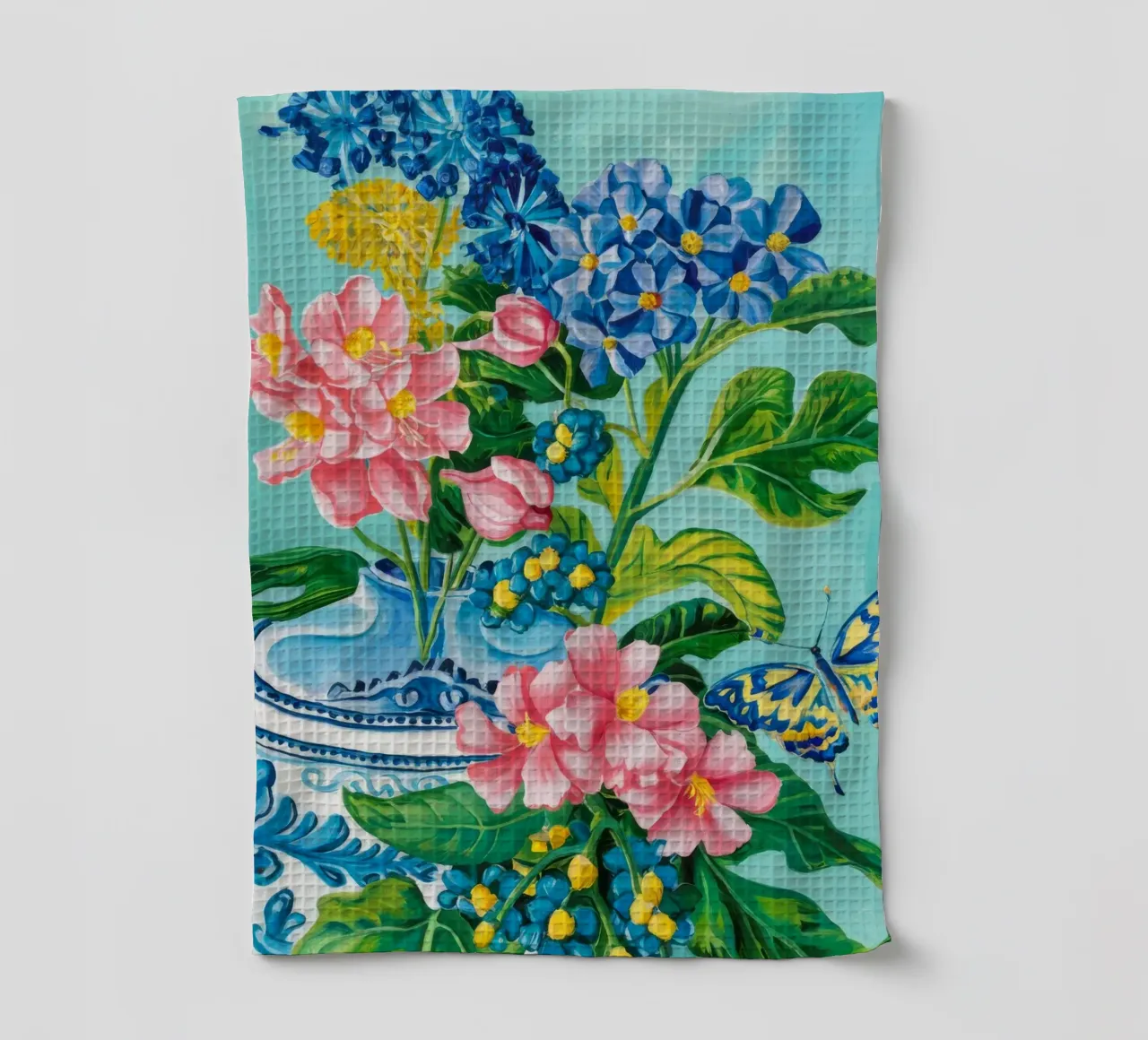 Azure Bloom Flutter Geschirrtuch von Infinite Chroma