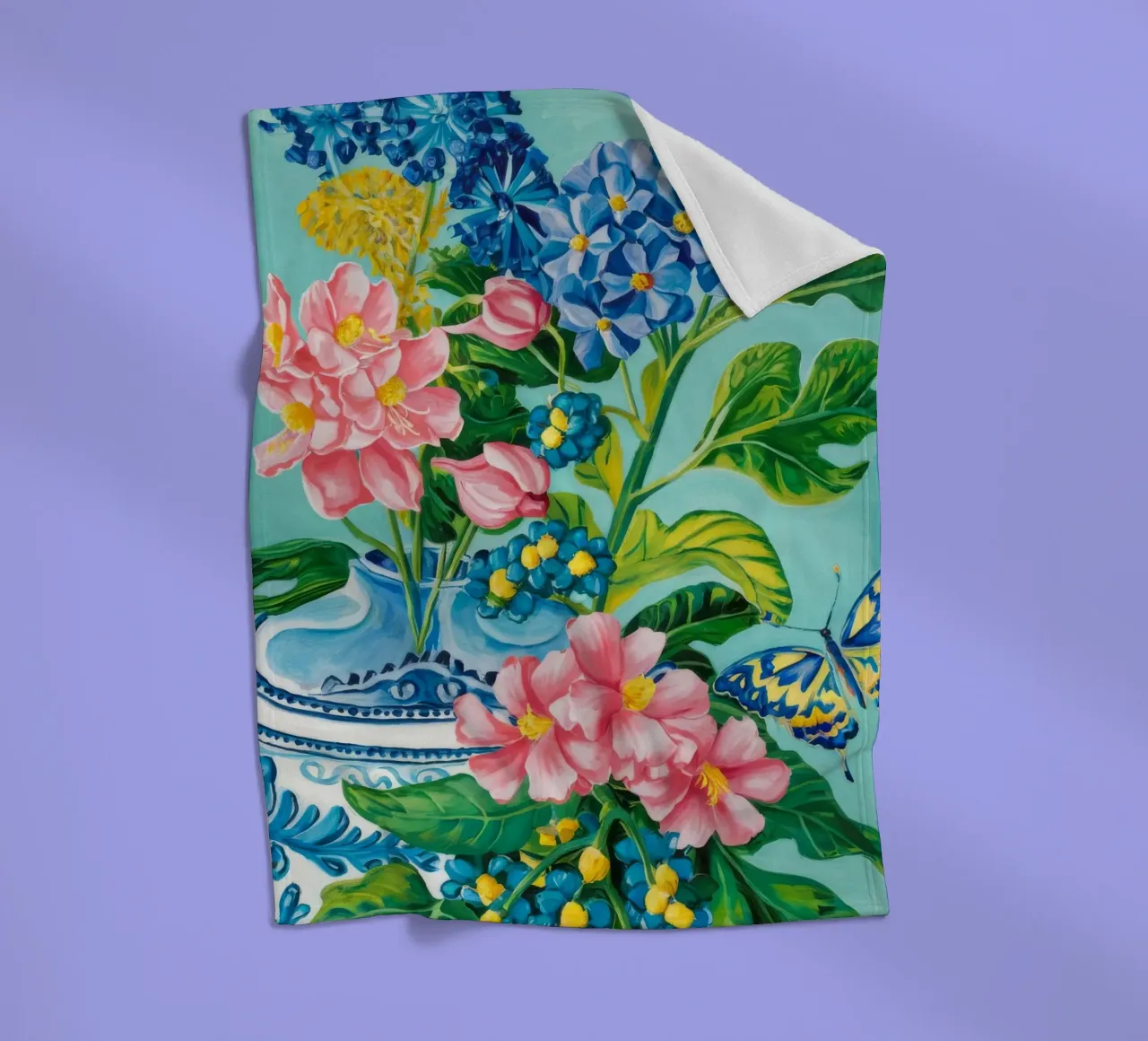 Azure Bloom Flutter Fleecedecke von Infinite Chroma