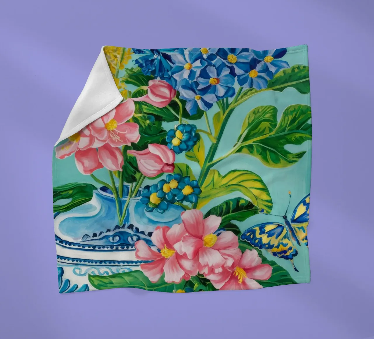 Azure Bloom Flutter Fleecedecke von Infinite Chroma