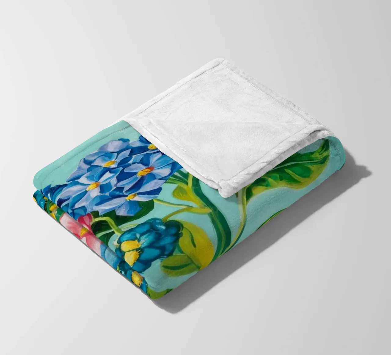 Azure Bloom Flutter Fleecedecke von Infinite Chroma