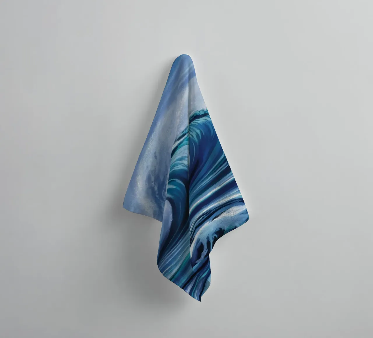 Oceanic Power Crest Handtuch von Dream Spectrum