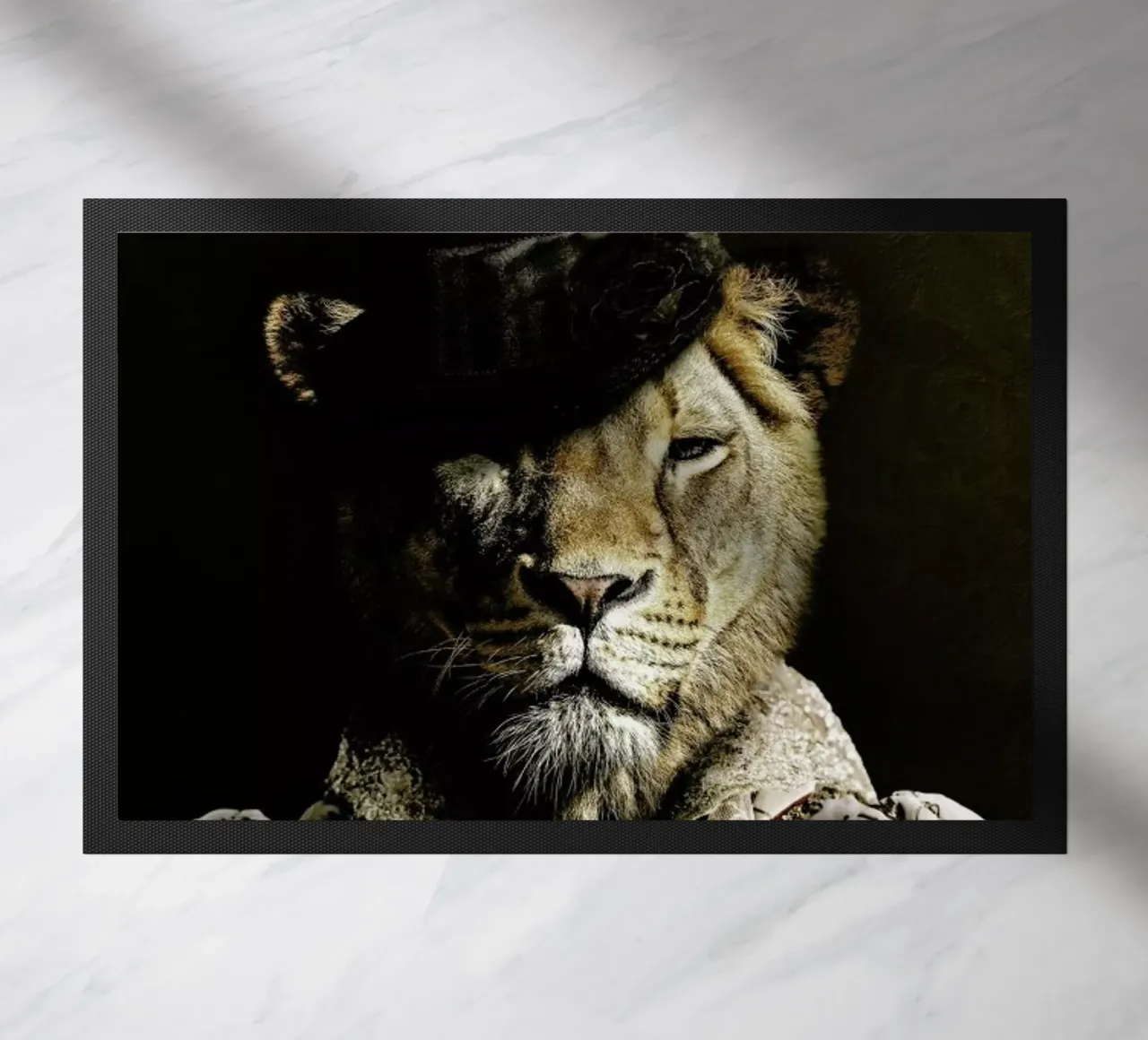 Classy Lioness zerbino da Wouter Rikken