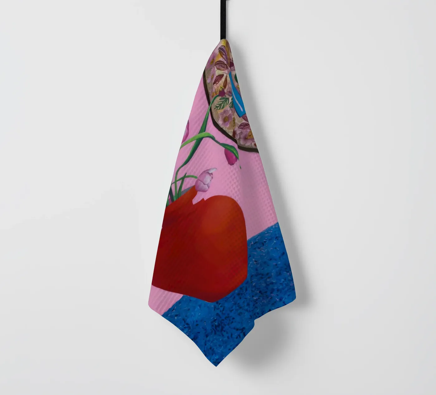 Scarlet Patterned Bloom Geschirrtuch von Opal Strokes