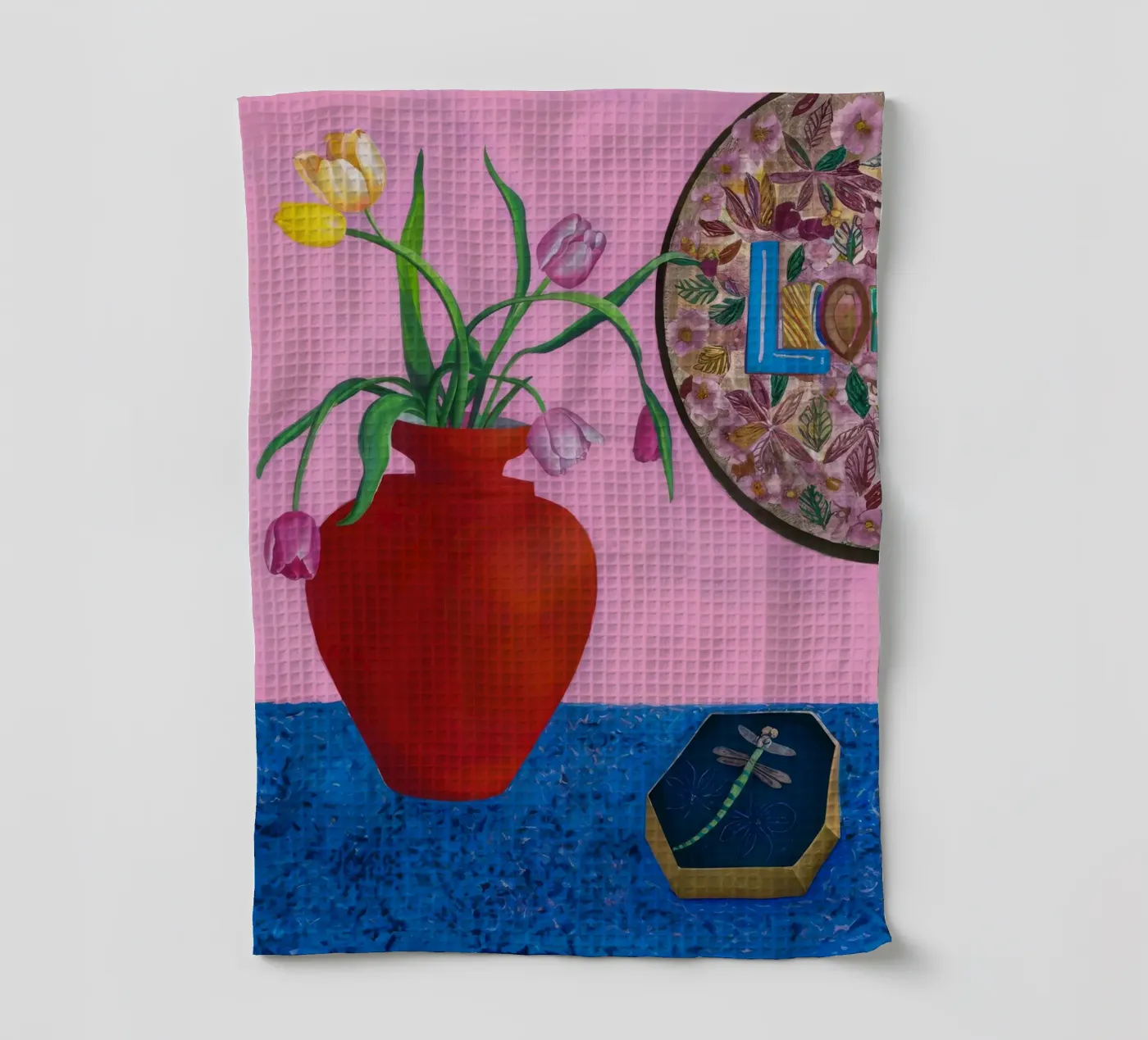 Scarlet Patterned Bloom Geschirrtuch von Opal Strokes