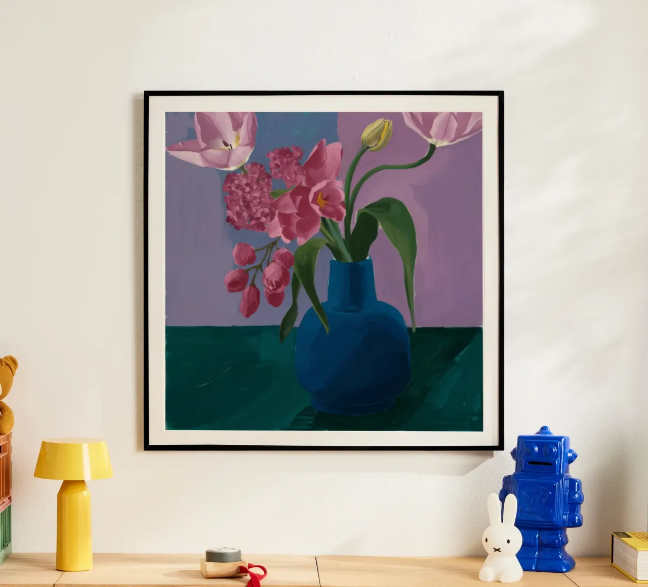 Profondità di peonia indaco poster con telaio in legno da Opal Strokes