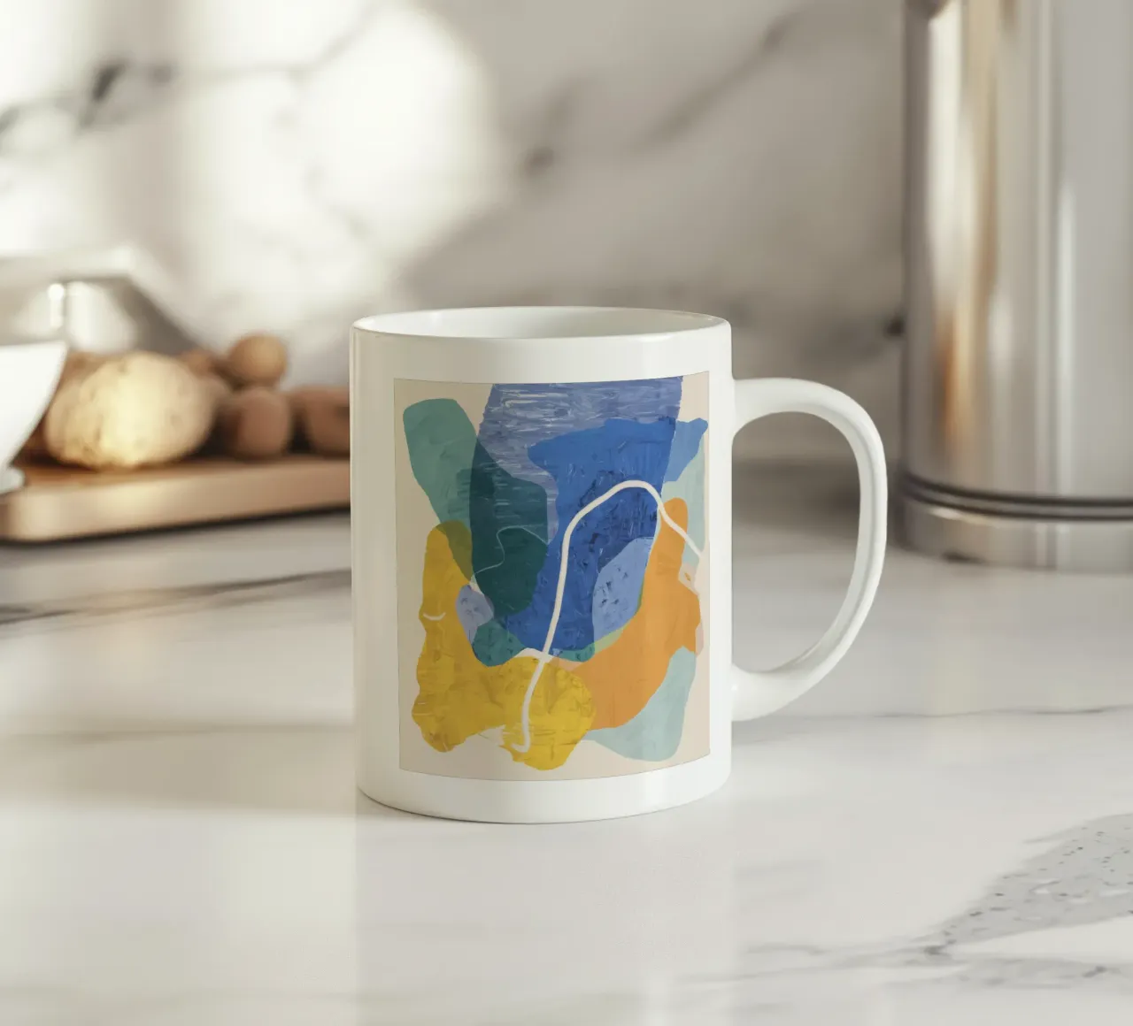 Gioco di forme illuminato dal sole tazza in ceramica da Vivid Reverie