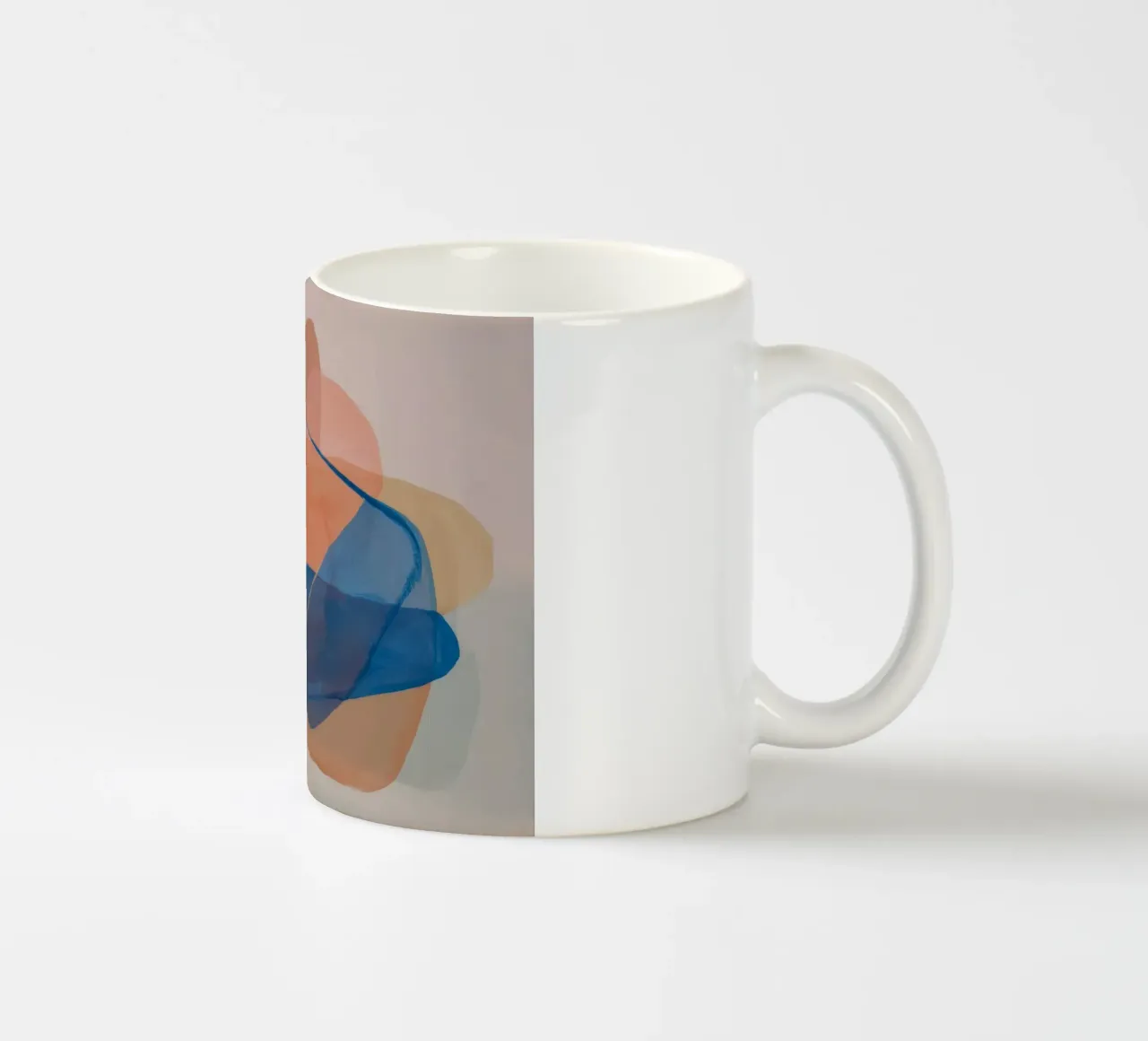 Aether Drift Farbtöne Keramik Tasse von Vivid Reverie