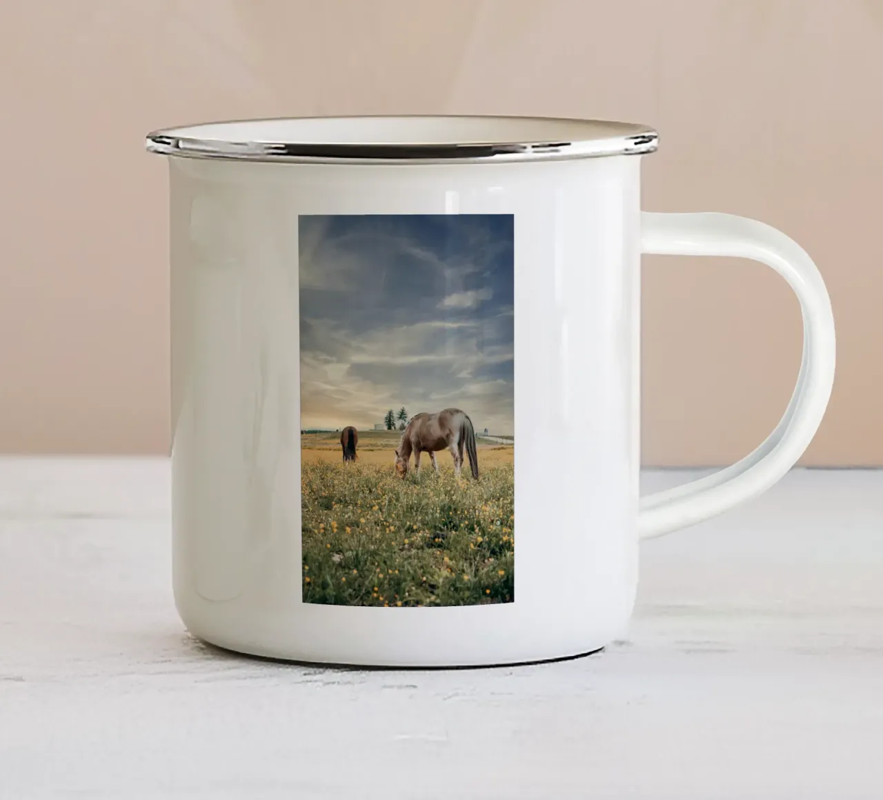 pascolo recintato tazza in smalto da Horsire