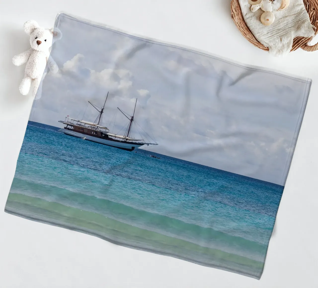 Sailing in the tropics coperta in pile da photolovers