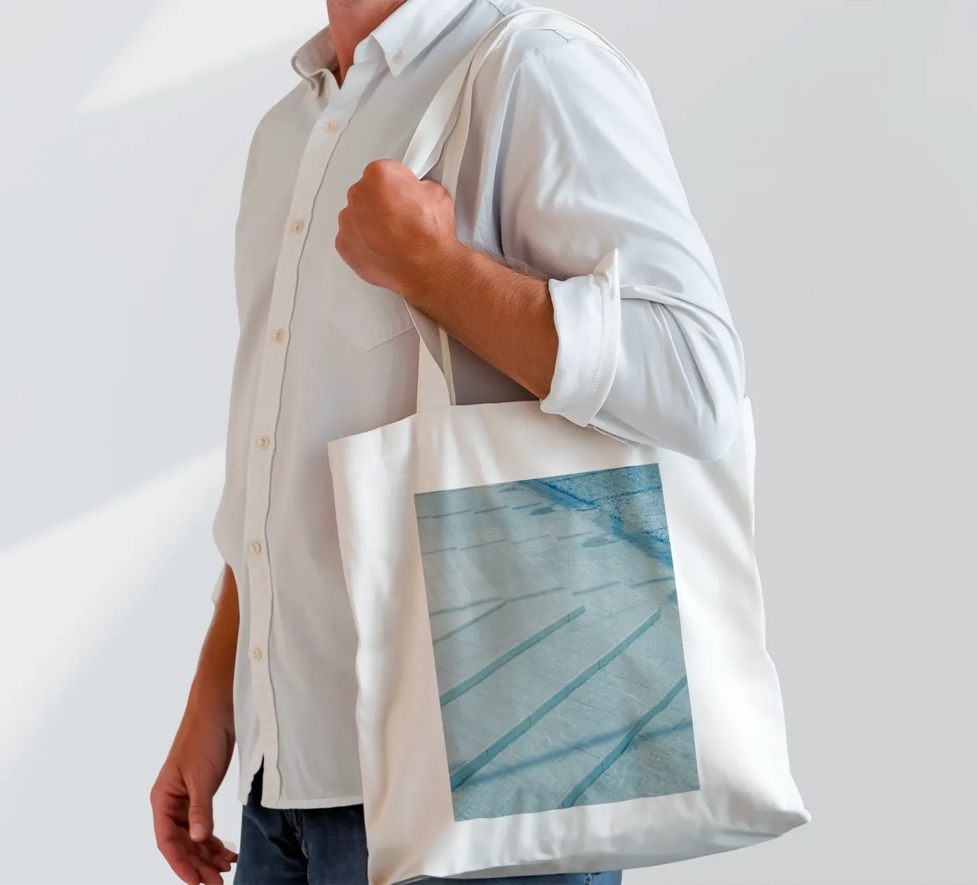 Pool tote bag by photolovers
