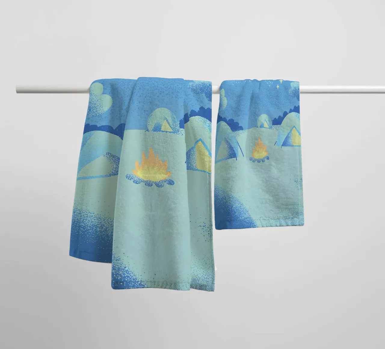Campeggio nella foresta asciugamano da bagno da SOUL SHOP