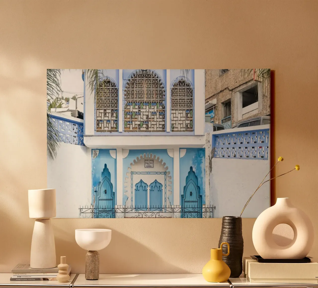 Square in blue city Chefchaouen tela con Cornice a cassetta da photolovers