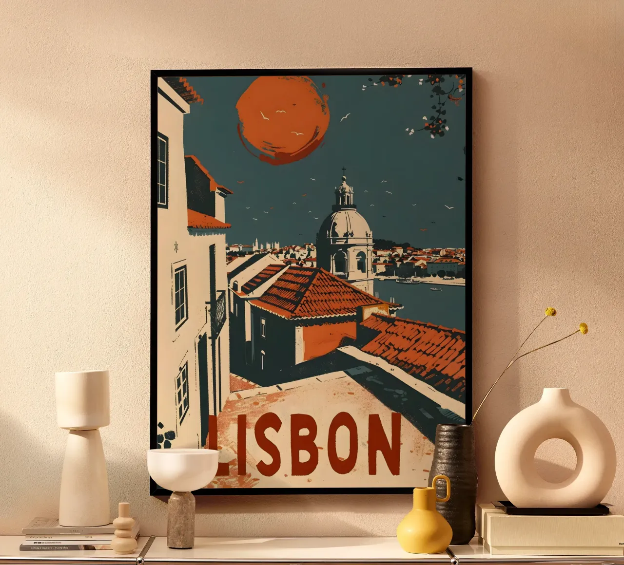 Poster di viaggio vintage di Lisbona poster con telaio in legno da Vintage Travel Art