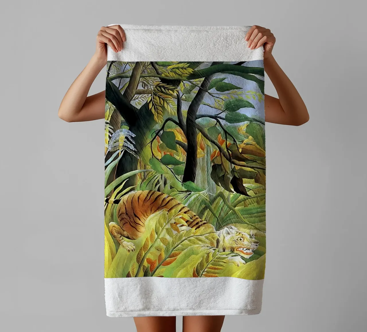 Tigre in una tempesta tropicale di Henri Rousseau asciugamano da bagno da tokovictory