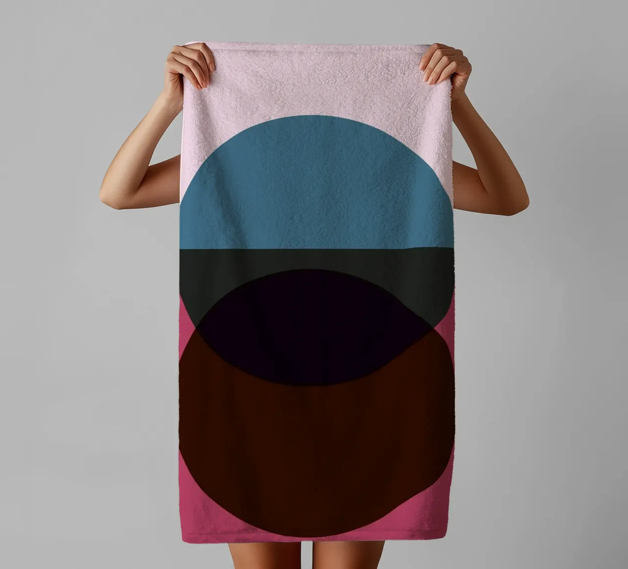 Círculo Abstracto Fusión | Minimal Art Print toalla de baño de Casa Calm