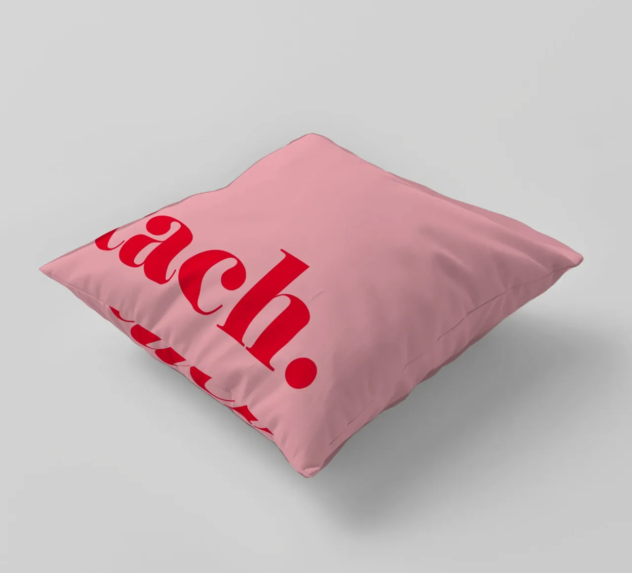 TACH in rosso lampone su rosa - un allegro saluto estivo per la casa cuscino da Stilrausch