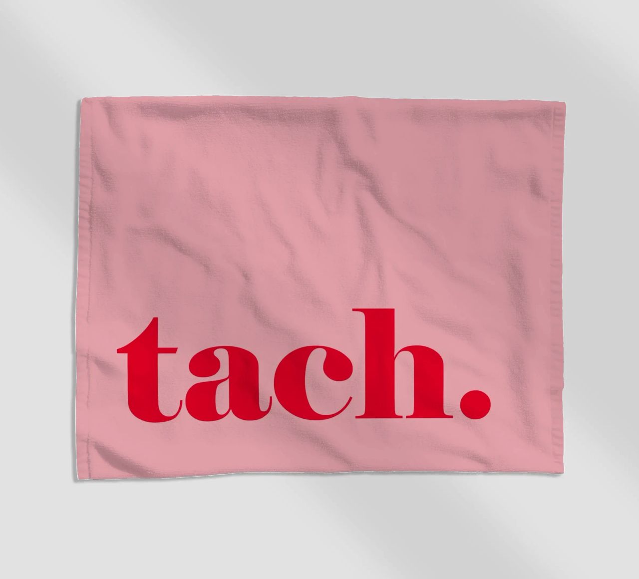 TACH in rosso lampone su rosa - un allegro saluto estivo per la casa telo mare da Stilrausch