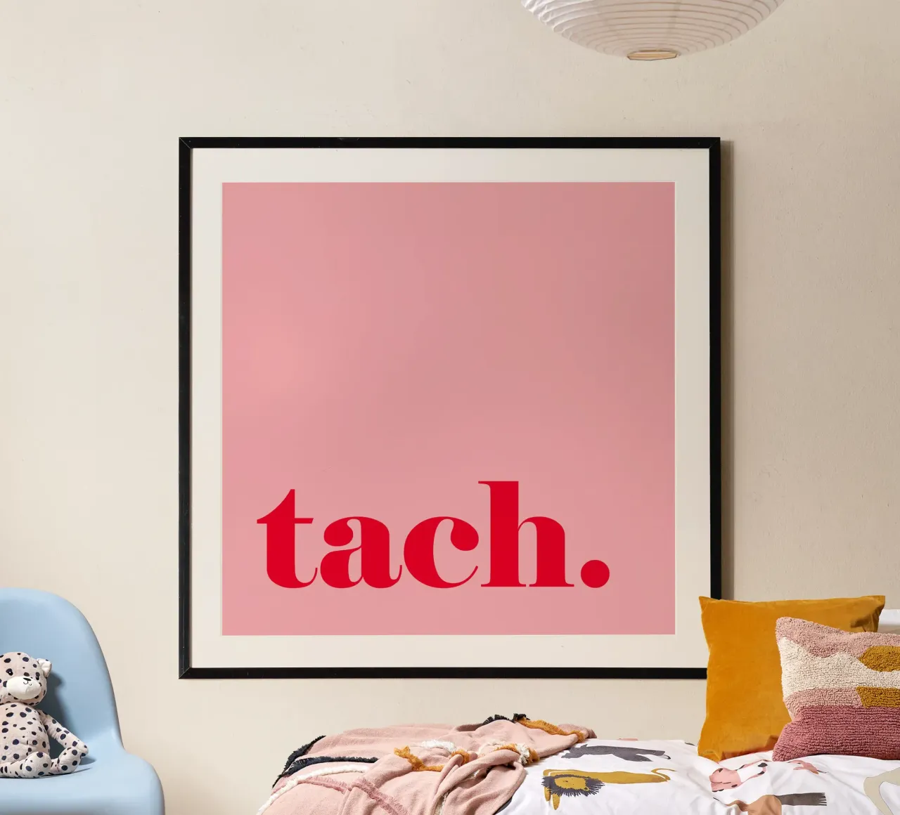 TACH in rosso lampone su rosa - un allegro saluto estivo per la casa poster da Stilrausch