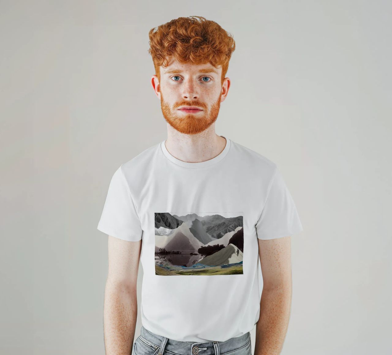 Phantom Range | Press Play Art Print Collage t-shirt da Press Play Art Prints