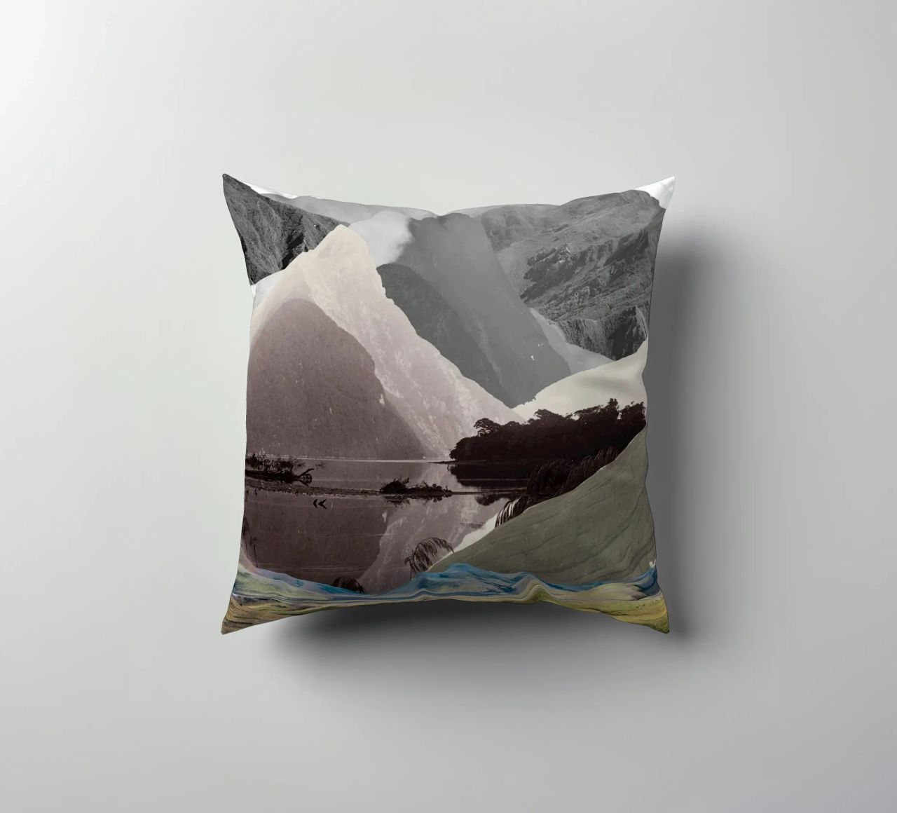 Phantom Range | Press Play Art Print Collage cuscino da Press Play Art Prints