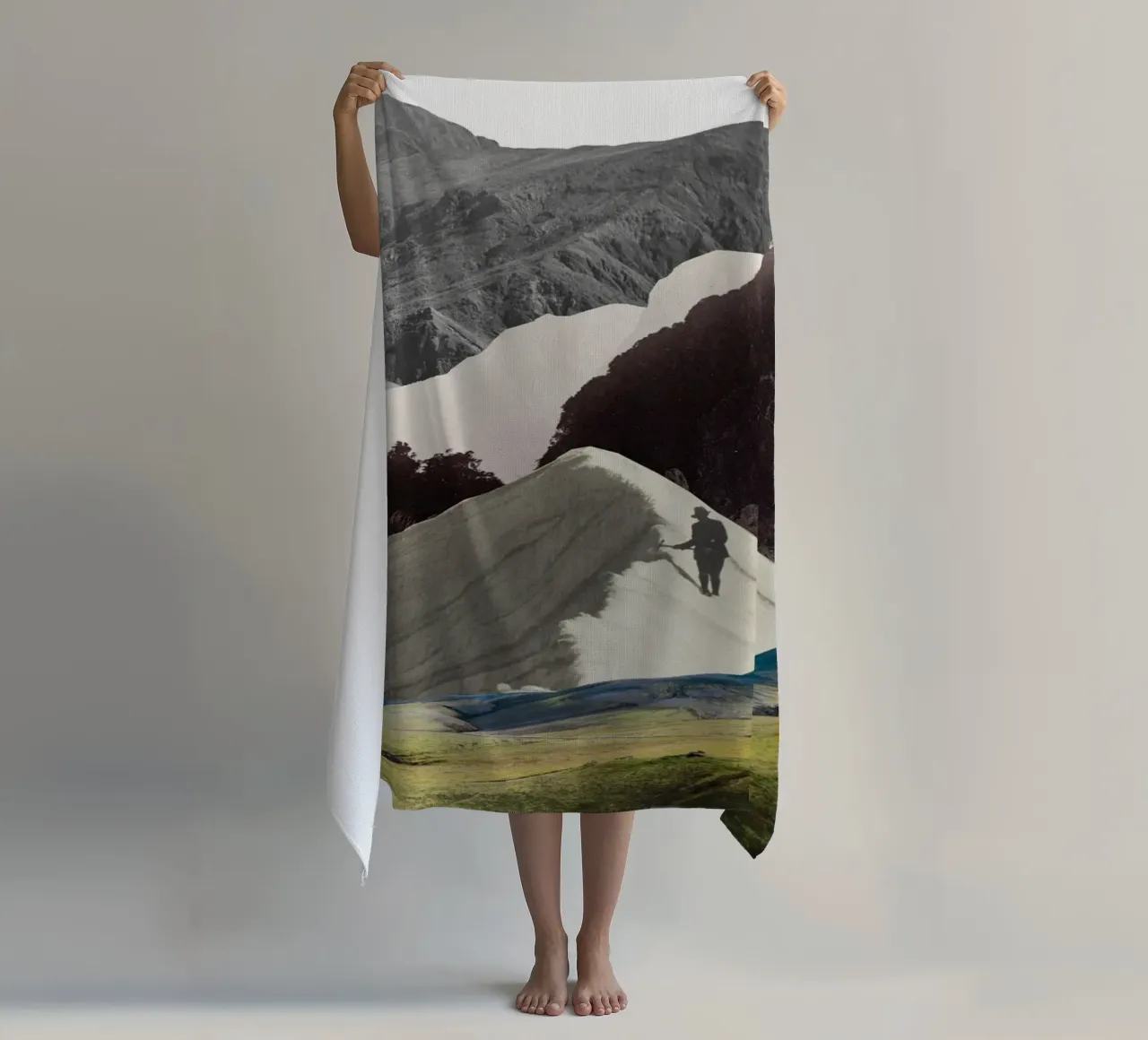 Phantom Range | Press Play Art Print Collage telo mare da Press Play Art Prints