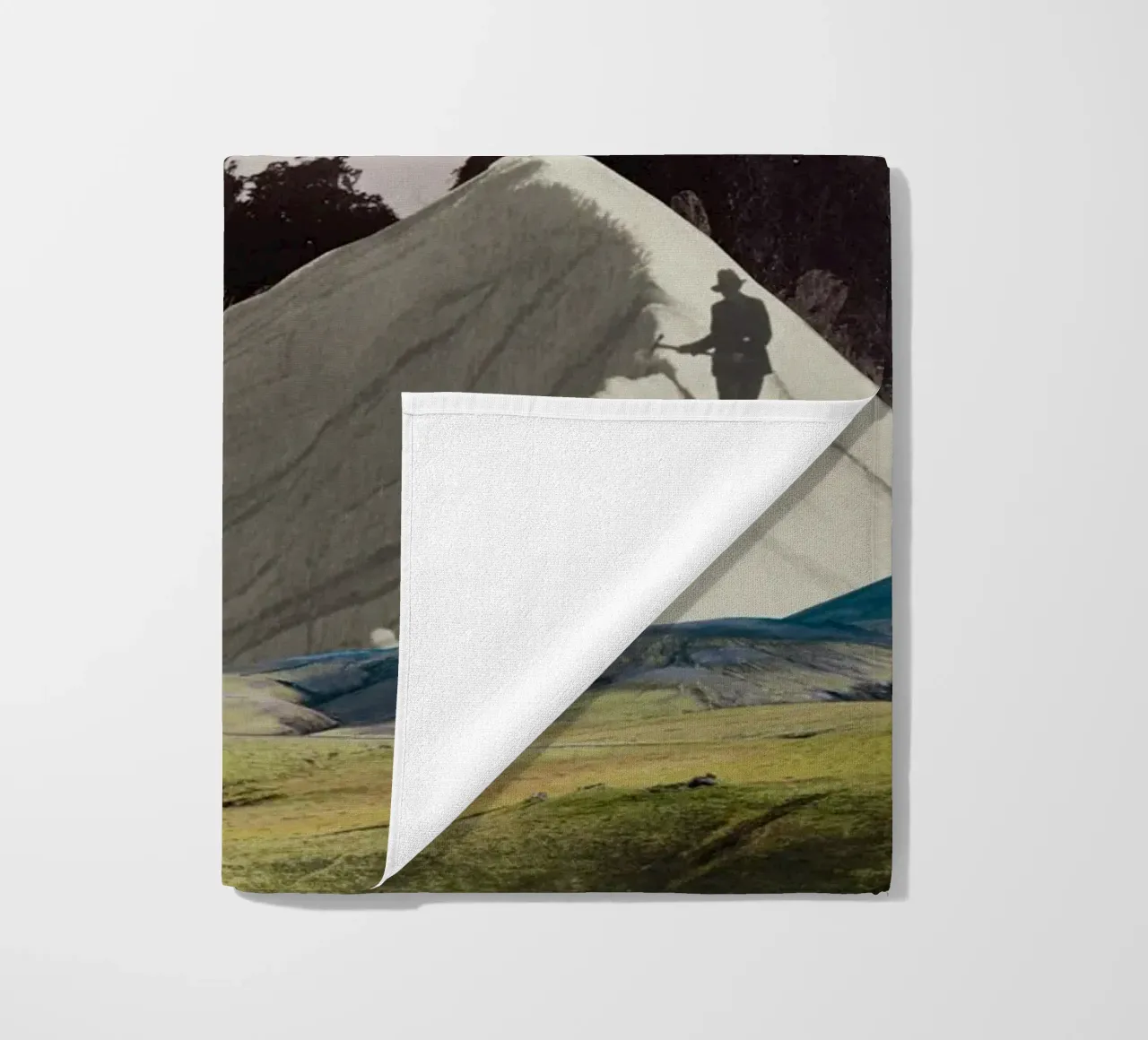 Phantom Range | Press Play Art Print Collage telo mare da Press Play Art Prints