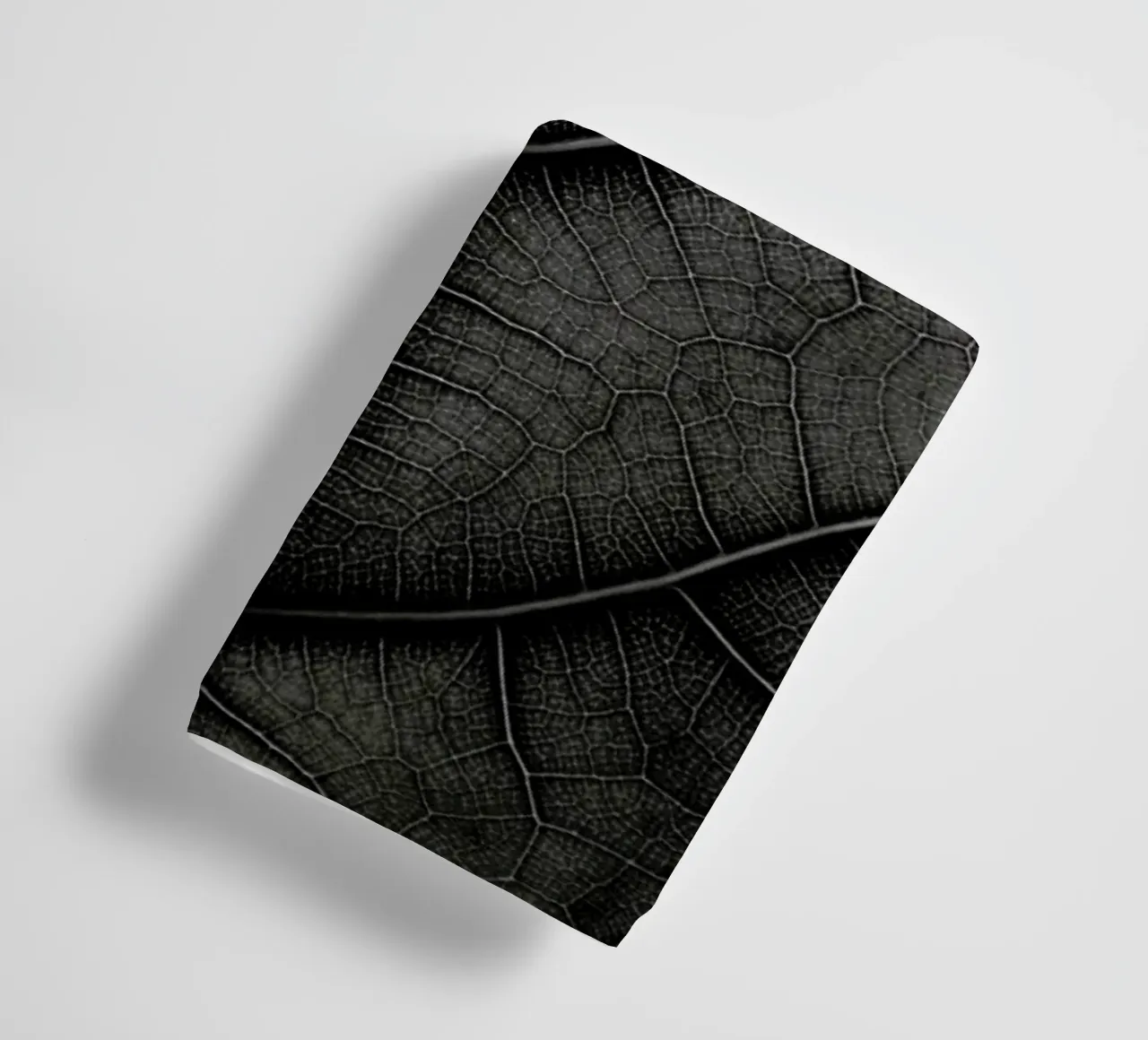 Black Leaf Fiddle Leaf Fig Tree asciugamano da bagno da Studio Nahili