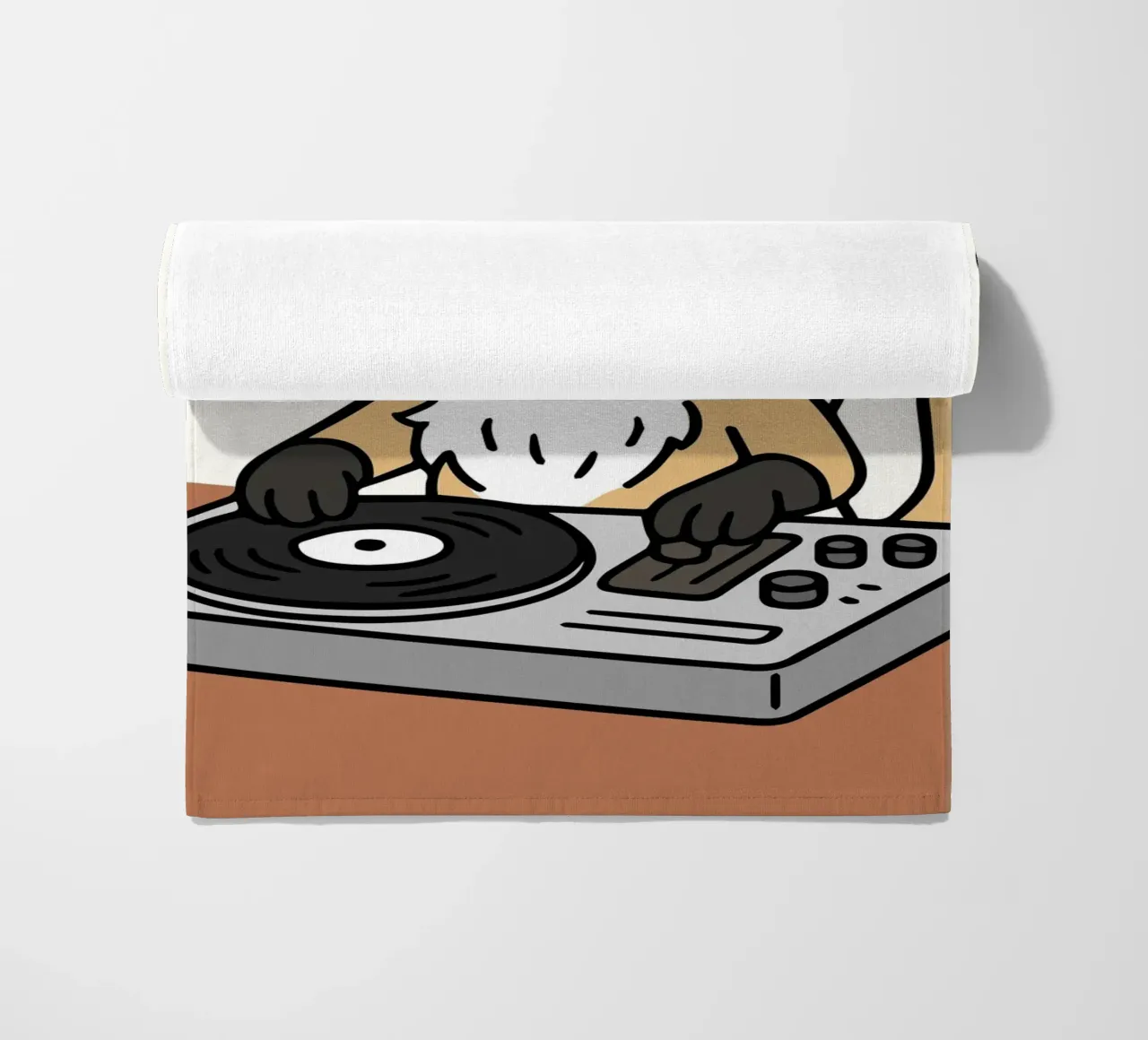 Una volpe come DJ con le cuffie sul banco di mixaggio telo mare da namosh