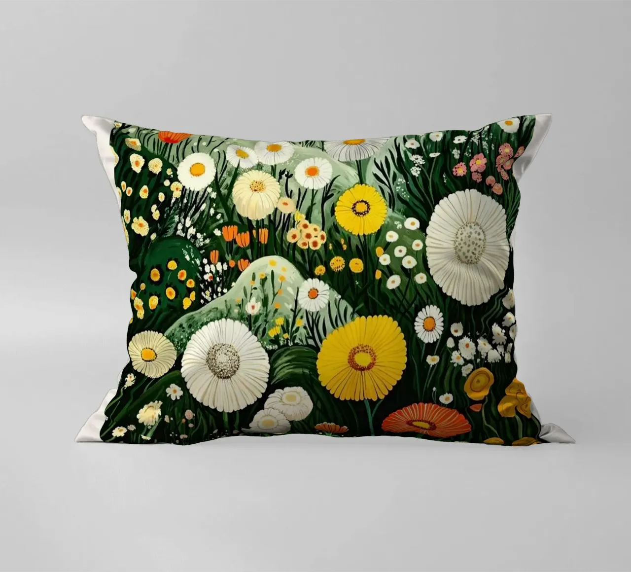 colline fiorite cuscino da Luke Yaeger