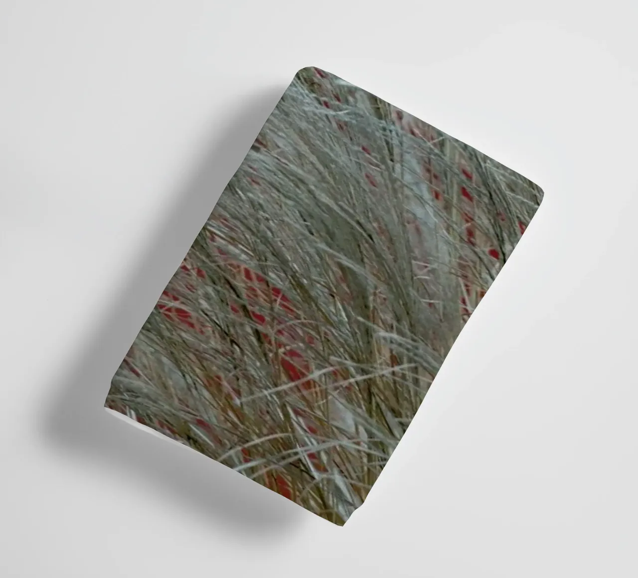 Grasses In The Wind Terracotta asciugamano da bagno da Studio Nahili