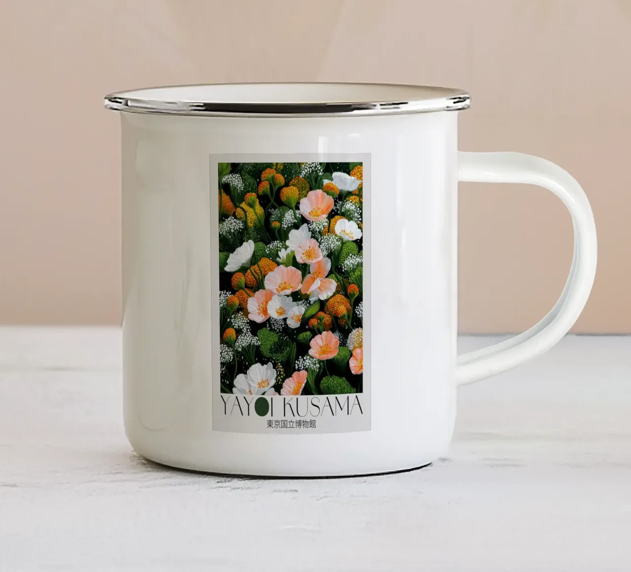 petali di fiori tazza in smalto da Luke Yaeger