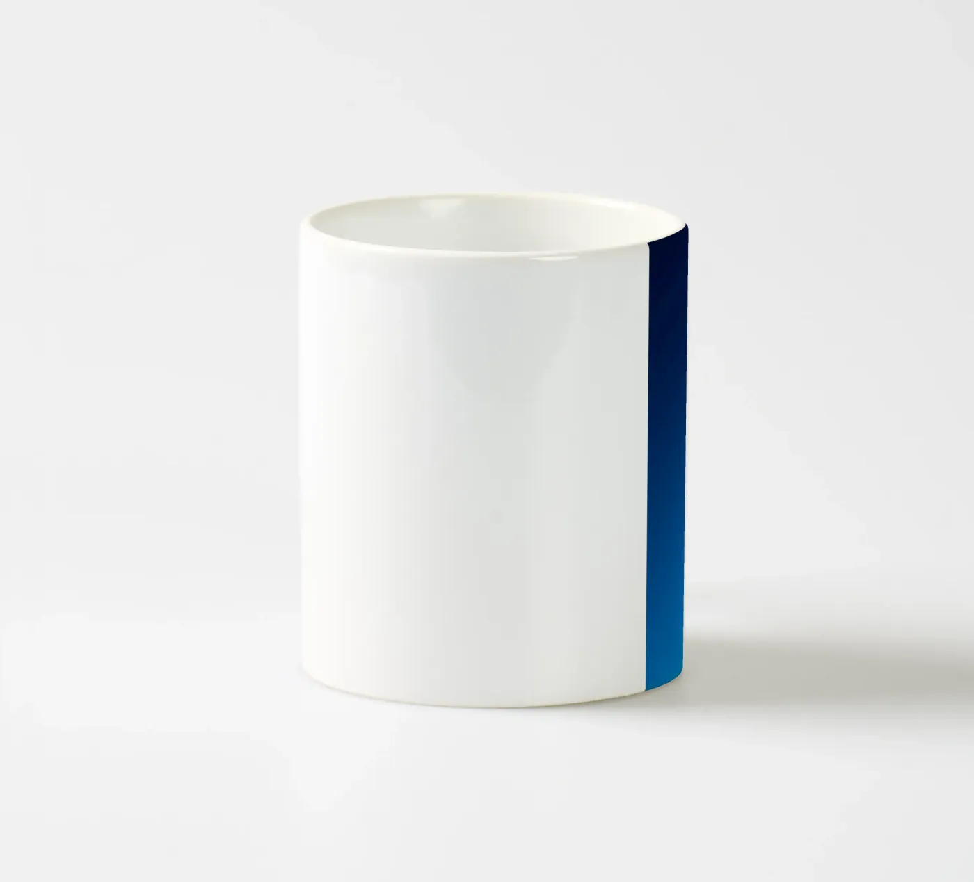 Blau ceramic mug by UrbanART