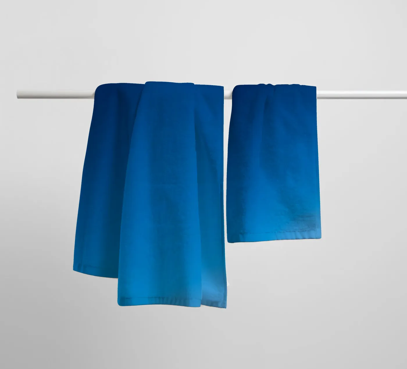 Blau towel by UrbanART