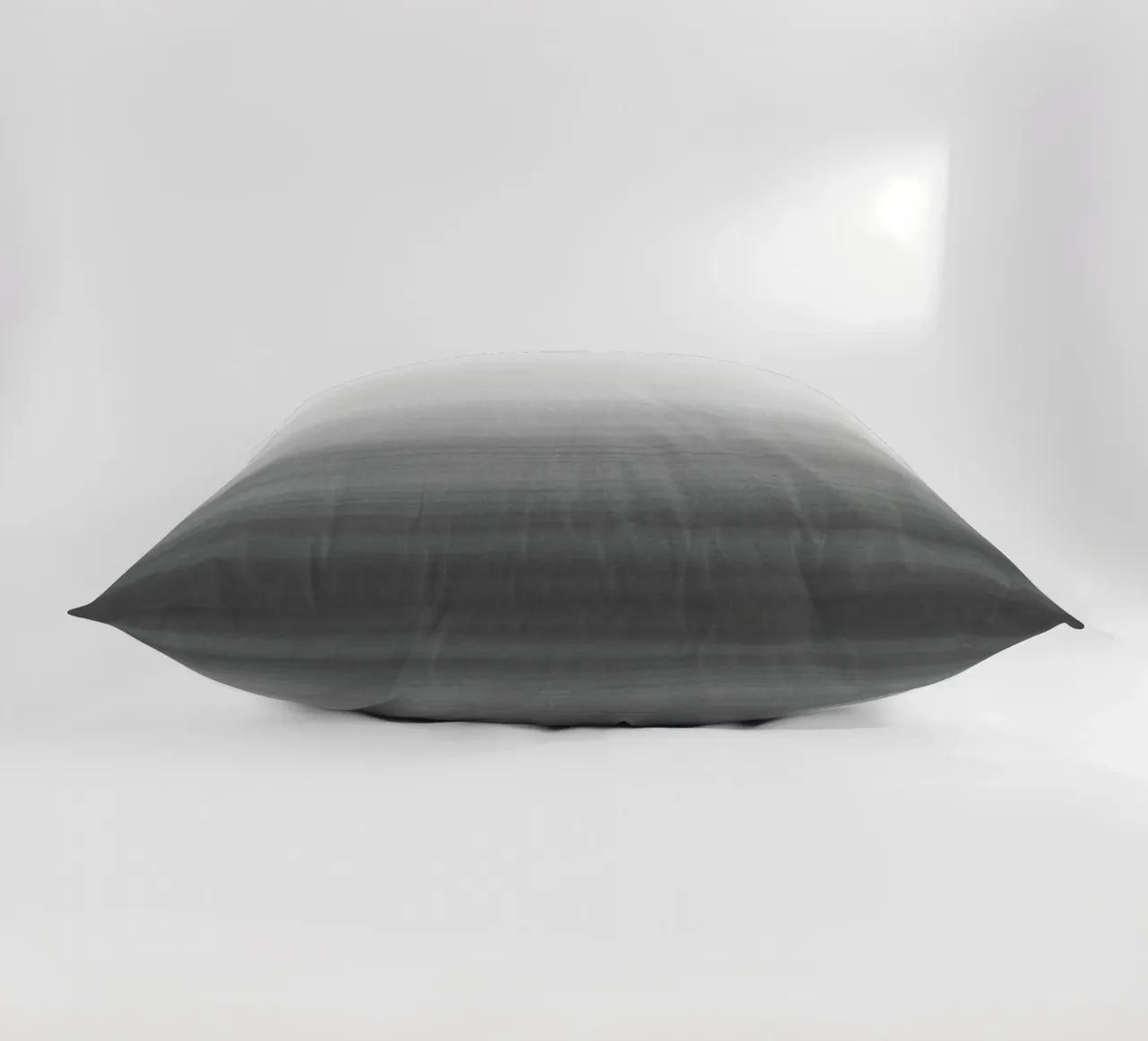 Gradiente acquerello grigio cuscino da NouveauPrints