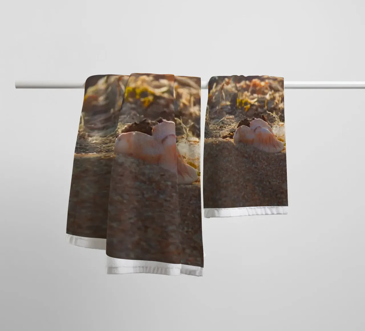 Feather with its shell towel by MiniClic