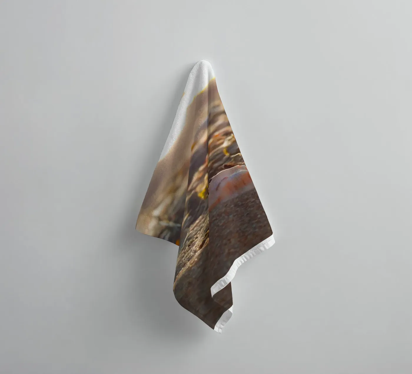 Feather with its shell towel by MiniClic
