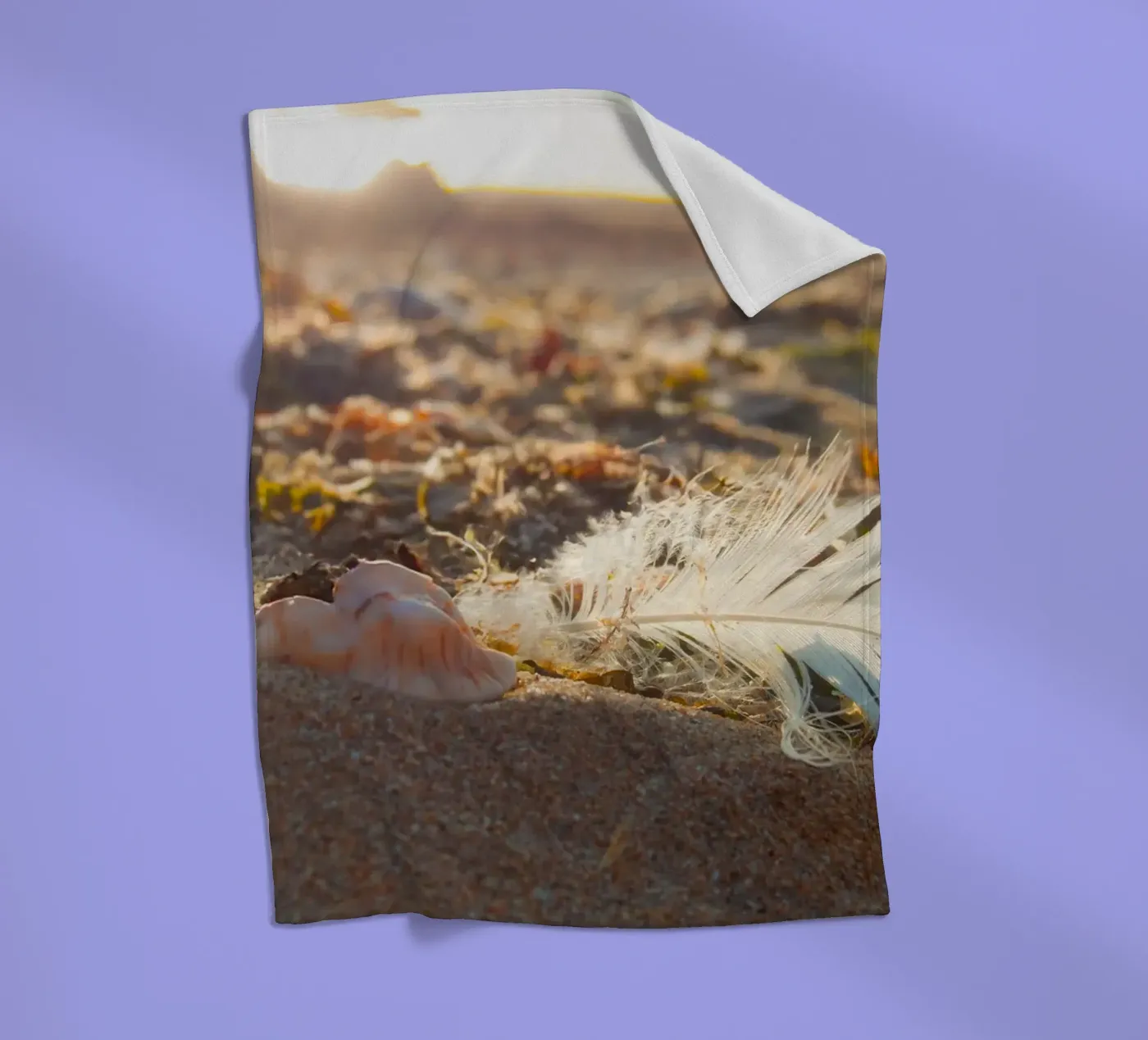Feather with its shell fleece blanket by MiniClic