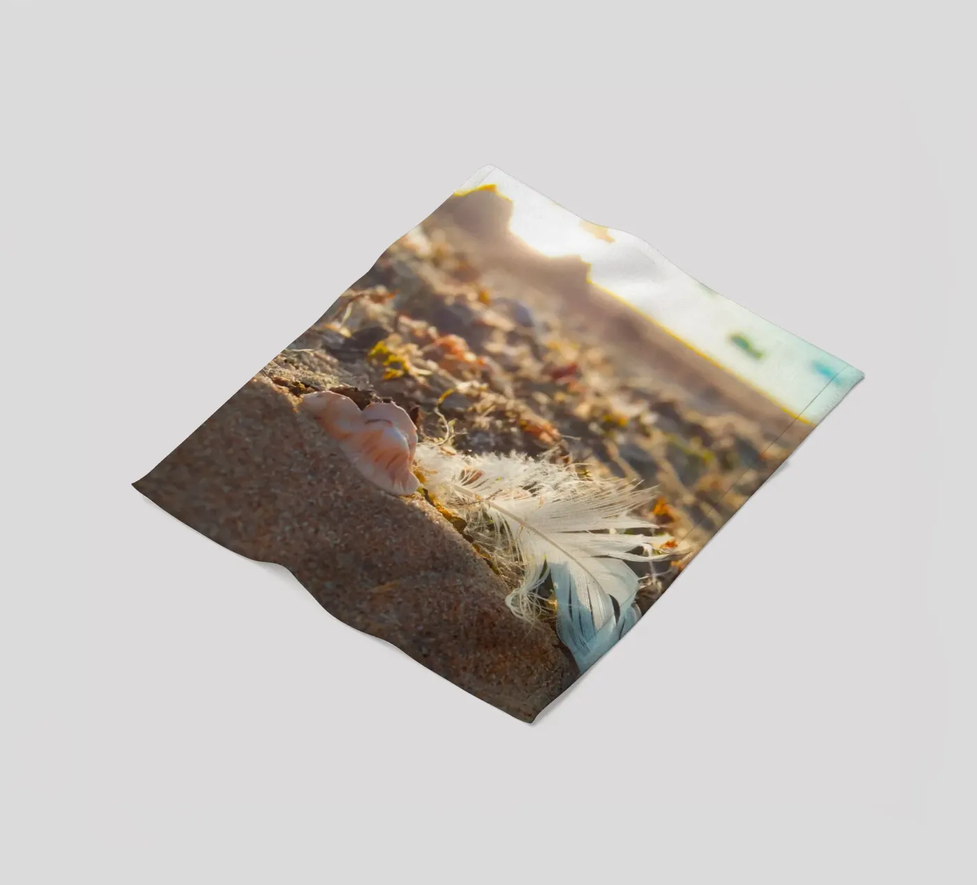Feather with its shell fleece blanket by MiniClic