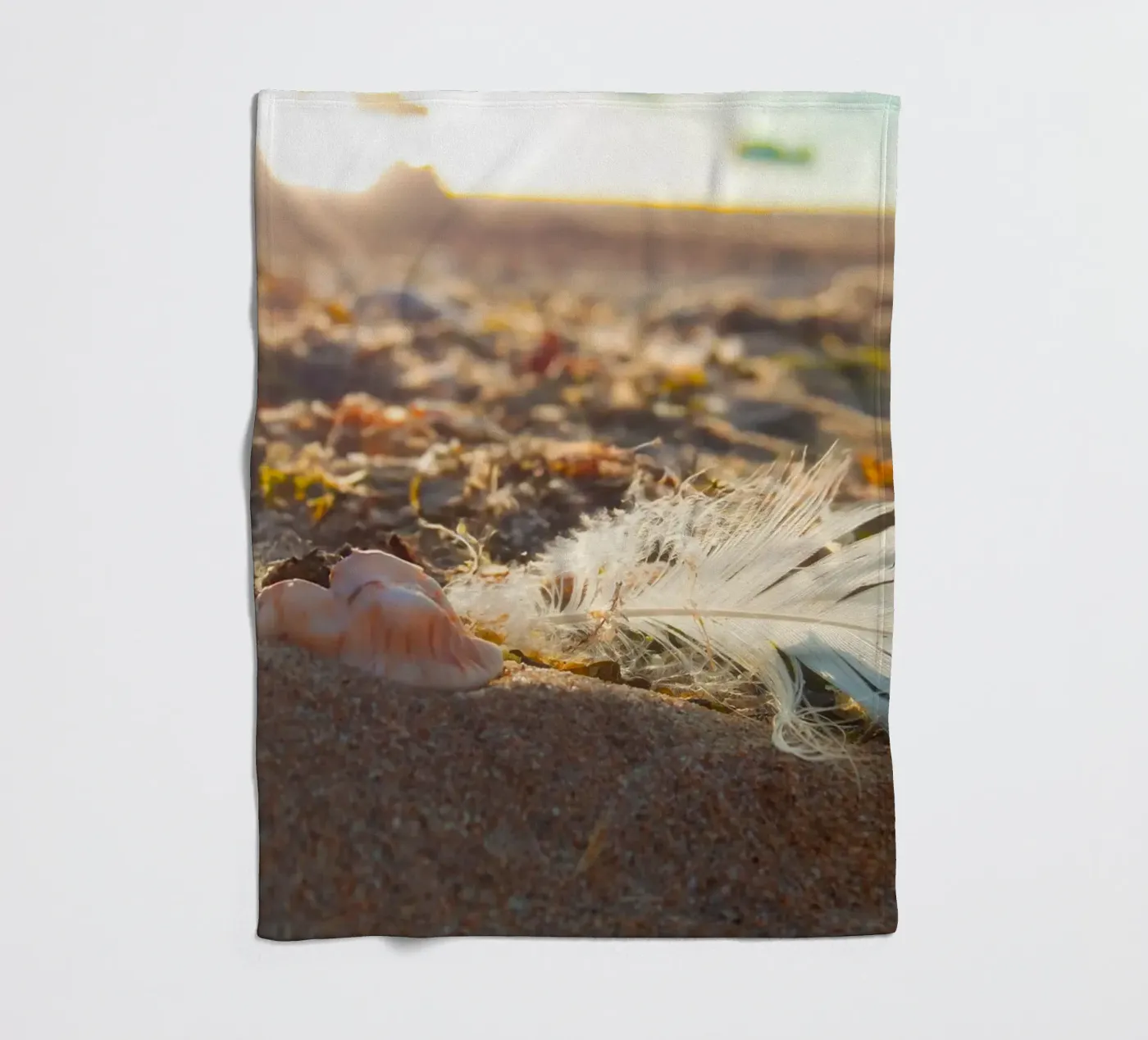 Feather with its shell fleece blanket by MiniClic