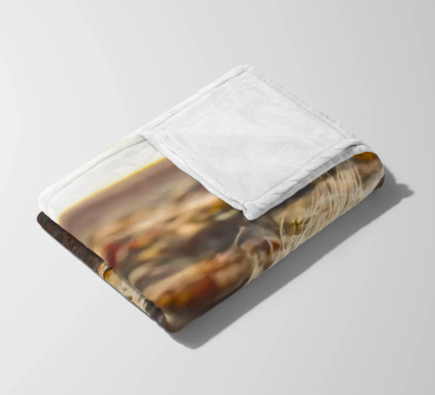 Feather with its shell fleece blanket by MiniClic