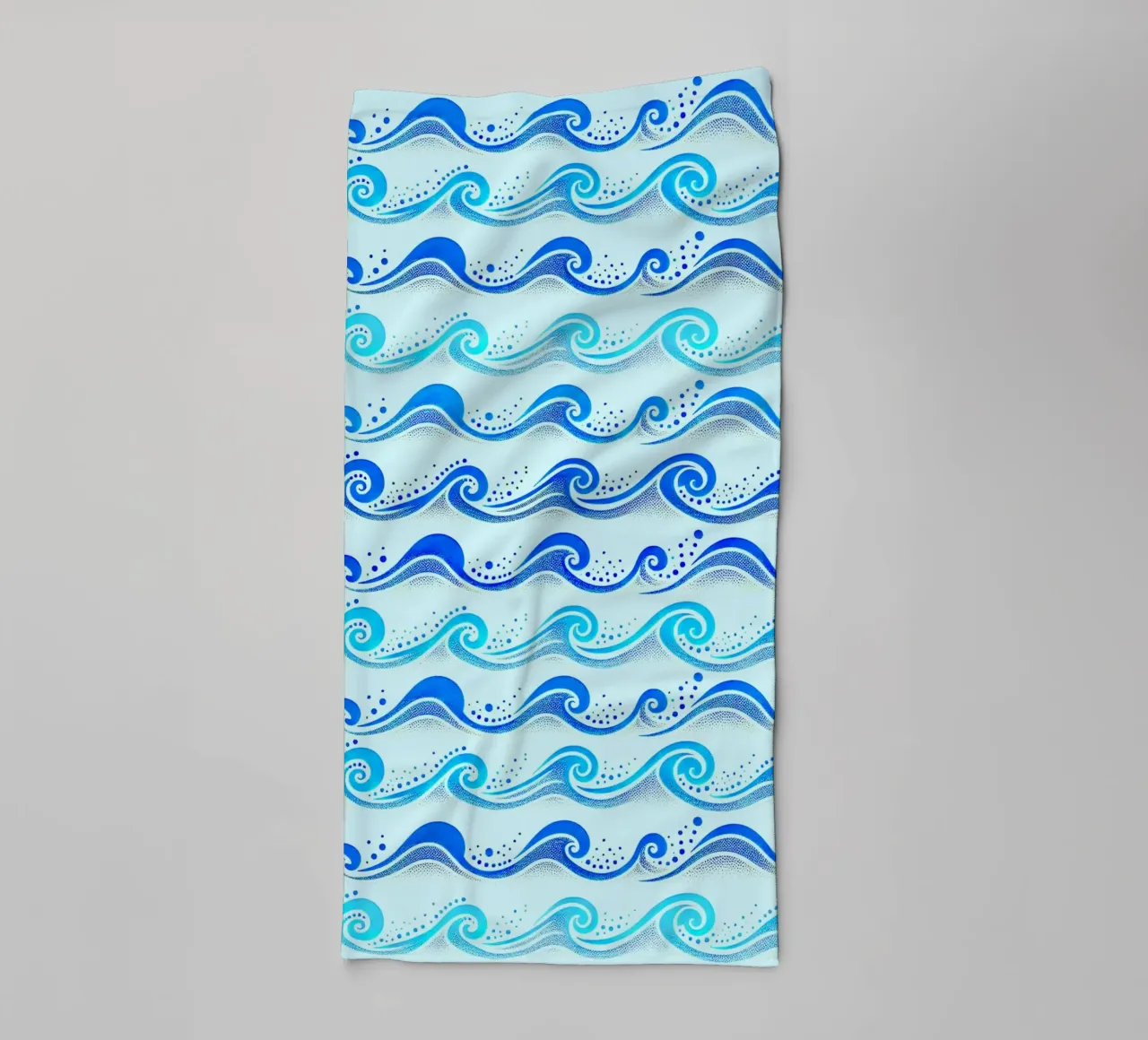 Waves Hellblau Handtuch von SilverPegasus