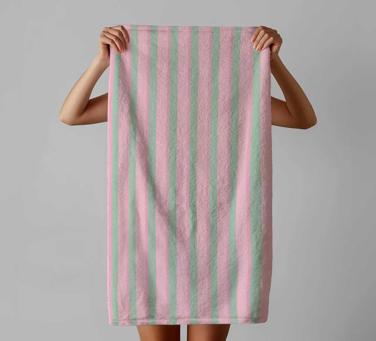 Strisce verticali verdi e rosa asciugamano da bagno da SilverPegasus